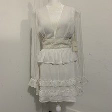 NUEVO CON ETIQUETAS TULAROSA Vestido Femenino ALine Cuello en V Encaje Volantes en Niveles Pradera Cottagecore