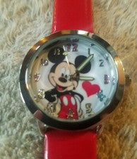 Especial San Valentín. Reloj Mujer Banda Roja. ENVÍO GRATIS. ESPECIAL $13.00