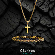 Juego de cadena y pulsera con colgante de cruz enchapado en oro de 18 quilates