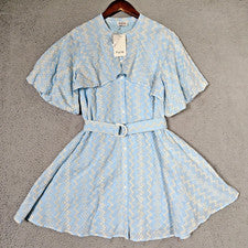 Mini Vestido Fate Mujer Pequeño Azul Blanco Ojales Bordado Cintura con Cinturón Boho Nuevo con Etiquetas
