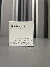 Corrector iluminador debajo de los ojos superluminoso Beauty Pie luz/medio, 4G