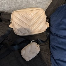 Bandolera pequeña acolchada Chevron con monedero, cámara cuadrada para mujer...
