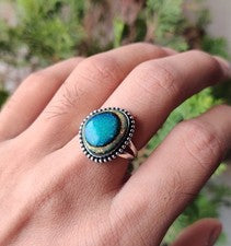 Hermoso anillo de piedras preciosas de ópalo monarca de plata esterlina maciza 925 hecho a mano MK*