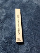 Delineador de ojos líquido negro ByMe X MyBeautyBrand 1,8 ml/0,06 oz tamaño completo