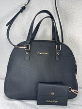 CALVIN KLEIN - $158.00 - VENTA $88.00