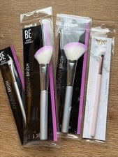 4 PK Brochas de Maquillaje Beauty Essentials - Bronceadores y Pinceles delineadores de Ojos