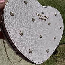 Bandolera Kate Spade Love Shack Mini Corazón Lila Rosa Luz de Luna Con Perlas