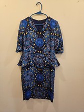 Nuevo sin etiquetas Vestido para mujer Doncaster seda estilo peplum mangas acanaladas talla 2