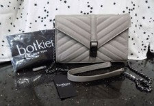 Bolso sin asas Botkier Dakota acolchado en niebla bandolera ultra suave gris NUEVO
