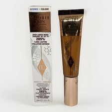 Base Charlotte Tilbury Beautiful Skin - Mediana 8 Neutra - Tamaño Completo 1oz