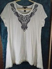 Camiseta informal blanca de manga corta para mujer con patrón bohemio azul B1