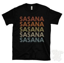 CAMISETA SASANA ESTILO RETRO REPETIDO Hombre y Mujer Novedad Genial Nombre Regalo