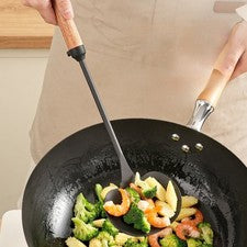Espátula Wok de Hierro China con Mango de Madera para Remover Freír y Servir