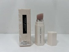 Fenty Beauty CEPILLO ILUMINADOR PORTÁTIL 140 NUEVO EN CAJA