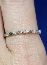 Anillo de moda de diamantes de oro blanco de 10 quilates LC Lauren Conrad - 0,07 quilates TW - talla 7
