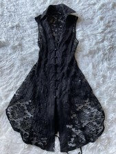 Vestido negro de moda para mujer