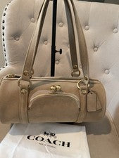 Coach ¡OFERTA! Bolso Kisslock Barrel en Soul/Tan gamuza latón herrajes regalo en caja nuevo con etiquetas