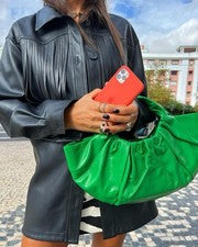 BOLSO ZARA CUERO REAL VERDE CUBO FORMA CROISSANT REF. 6333/830 NUEVO