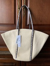NUEVO PRECIO DE VENTA SUGERIDO POR EL FABRICANTE $98 Diseñador Malibu Skye Blanco Serpiente Paja Cesta Cubo Cartera Bols