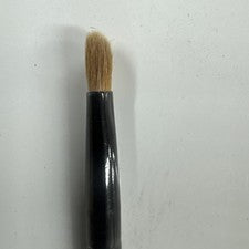 CEPILLO BÁSICO PARA MANCHAS DE OJOS DE BELLEZA *