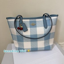 Bolso de Mano Coach City Mediano Nuevo con Etiquetas con Estampado de Guinga y Dije CES66 Azul Multi