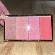 Paleta de rubor Beauty Concepts 4 tonos mezclables nueva sin caja