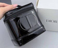 BOLSO TOCADOR MAQUILLAJE PU CHAROL ASA SUPERIOR NEGRO REGALO BELLEZA CHRISTIAN DIOR EN CAJA