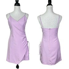 4SI3NNA NUEVO CON ETIQUETAS Para mujeres M Deslizar Derecha Cassie Lila Púrpura Mini Vestido de Fiesta Imitación Envolve