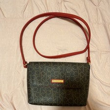 Bolso de hombro Calvin Klein marrón con logotipo correa roja para mujer bolsillos interiores diseñador
