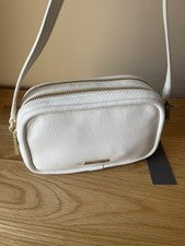 Bolso de Hombro Ruth Langsford Doble Cremallera Compartimiento Cuero en Blanco Etiquetas Nuevas
