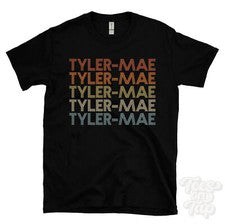 CAMISETA ESTILO RETRO REPETIDA TYLER-MAE para hombre y mujer novedad genial nombre regalo
