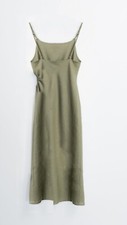 Vestido tirantes cut out color verde. Heidy Claddy