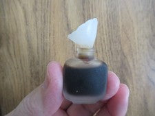 Mini botella de perfume de vidrio Estee Lauder Yourh Dew .12 oz ENVÍO GRATUITO
