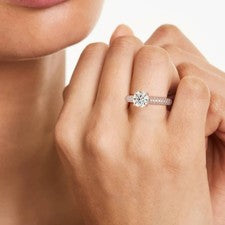 Anillo de compromiso de diamantes de laboratorio de oro cultivado 14 k amaril...