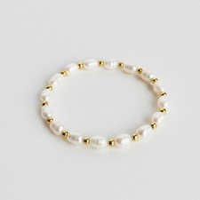 Pulsera de cuentas de oro de agua dulce elástica hecha a mano Boho boda apilable
