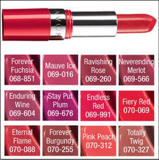 Lápiz labial, brillo de labios o mancha extra duradero Avon Extralasting. Elige tono. Nuevo