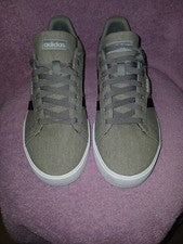 Hombre Talla 8.5 Adidas Daily 3.0 Zapatos en Gris Paloma