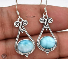 Precioso pendiente hecho a mano de plata de ley 925 con piedras preciosas Larimar Sr229