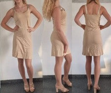 Sexy Miss Moda Mujer Girly Mini Vestido 34 36 38 40 42 Hebilla Beis Nuevo