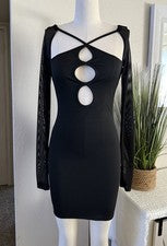 Mini Vestido Moda Boutique Para Mujer Negro Malla Manga Larga Corte Frontal Talla S