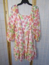 Nuevo en caja Vestido floral Shein Curve para mujer con volantes manga larga espalda ajustada OXL