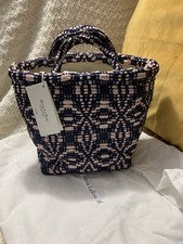 NUEVO CON ETIQUETAS 🌺 Bolso Cubo Maria La Rosa Pequeño Azul Marino $300