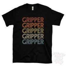 CAMISETA GRIPPER ESTILO RETRO REPETIDO Hombre y Mujer Novedad Genial Nombre Regalo