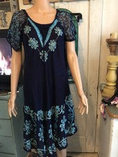 Vestido Mujer Diseño Por ANJLI Vistido Mediano Con Bordado