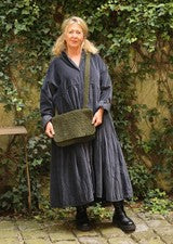 Cosas privadas - look por capas BOLSO TERCIOPELO MOLLLIEGEN - aguacate