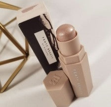 Fenty Beauty $32 venta al por menor Match Stix Shimmer Skinstick — Starstruck Nuevo en caja