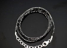 Collar de cuentas de piedras preciosas redondas facetadas de diamantes negros naturales A+ de 2-3 mm de 18"" para hombre