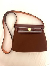Hermès Herbag Cremallera Rt 20 Toile Militaire/Vache Hunter AJ R00552 Rouge H 2026