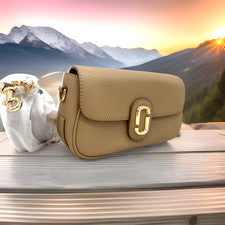 AUTÉNTICO NUEVO CON ETIQUETAS Marc Jacobs Mujer’s The Clover Cuero Bolso sin asas Bandolera-Camel