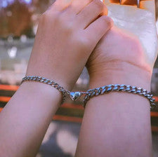 Pulseras magnéticas en forma de corazón para parejas